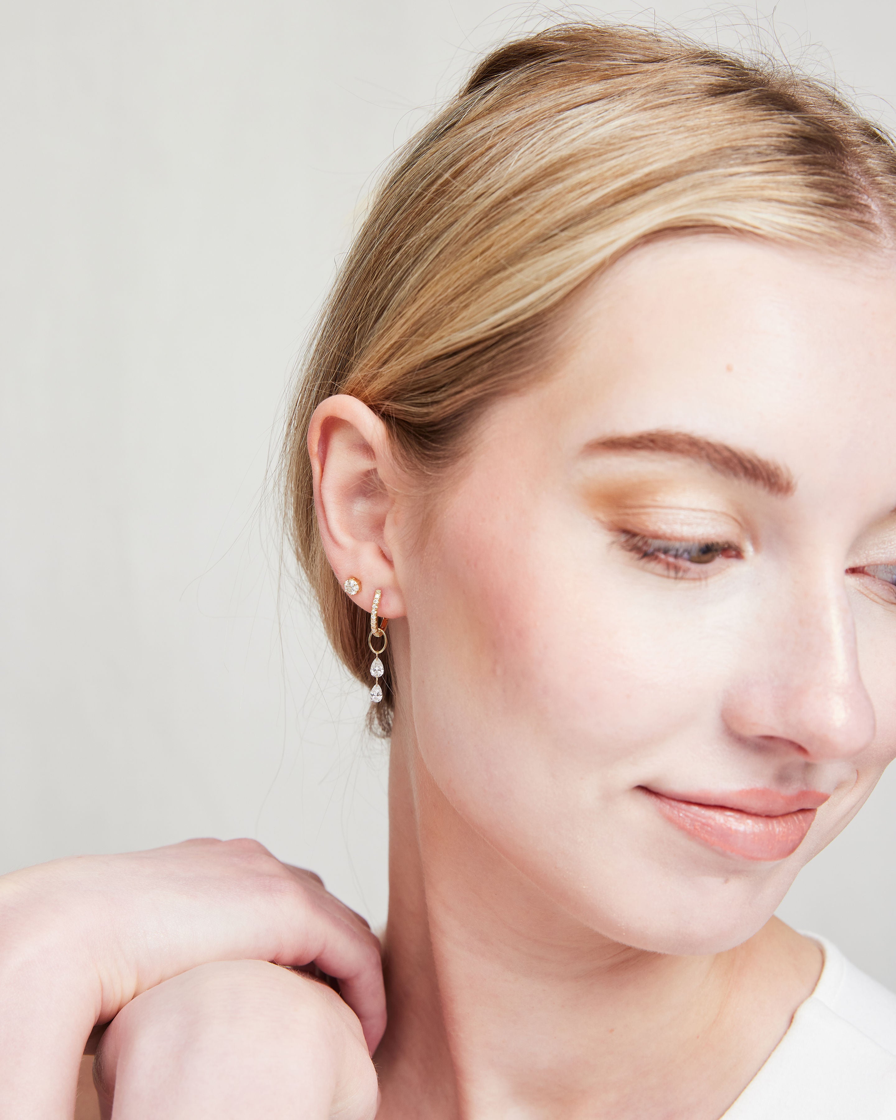 The Linear Hoops with Detachable Drops