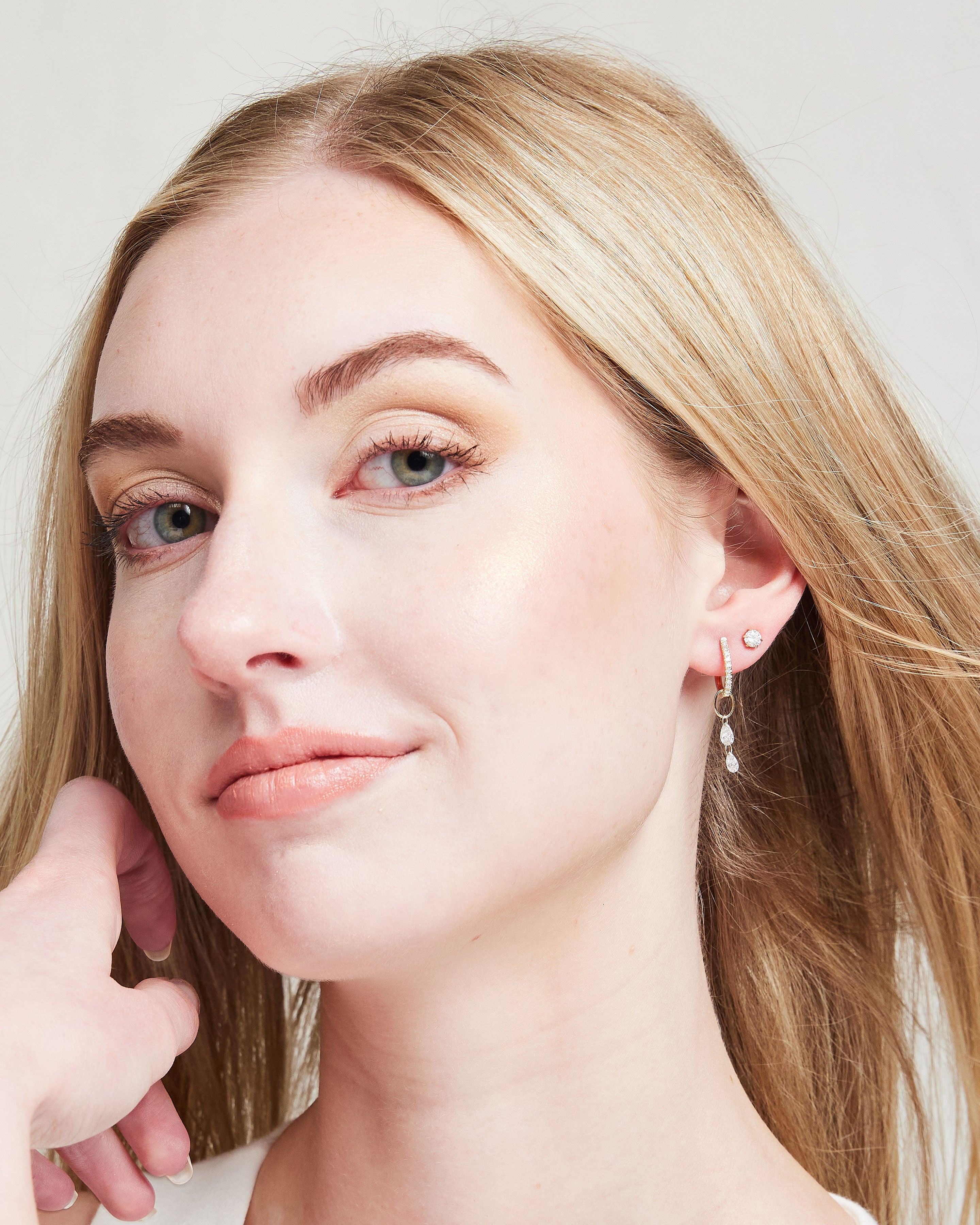 The Linear Hoops with Detachable Drops