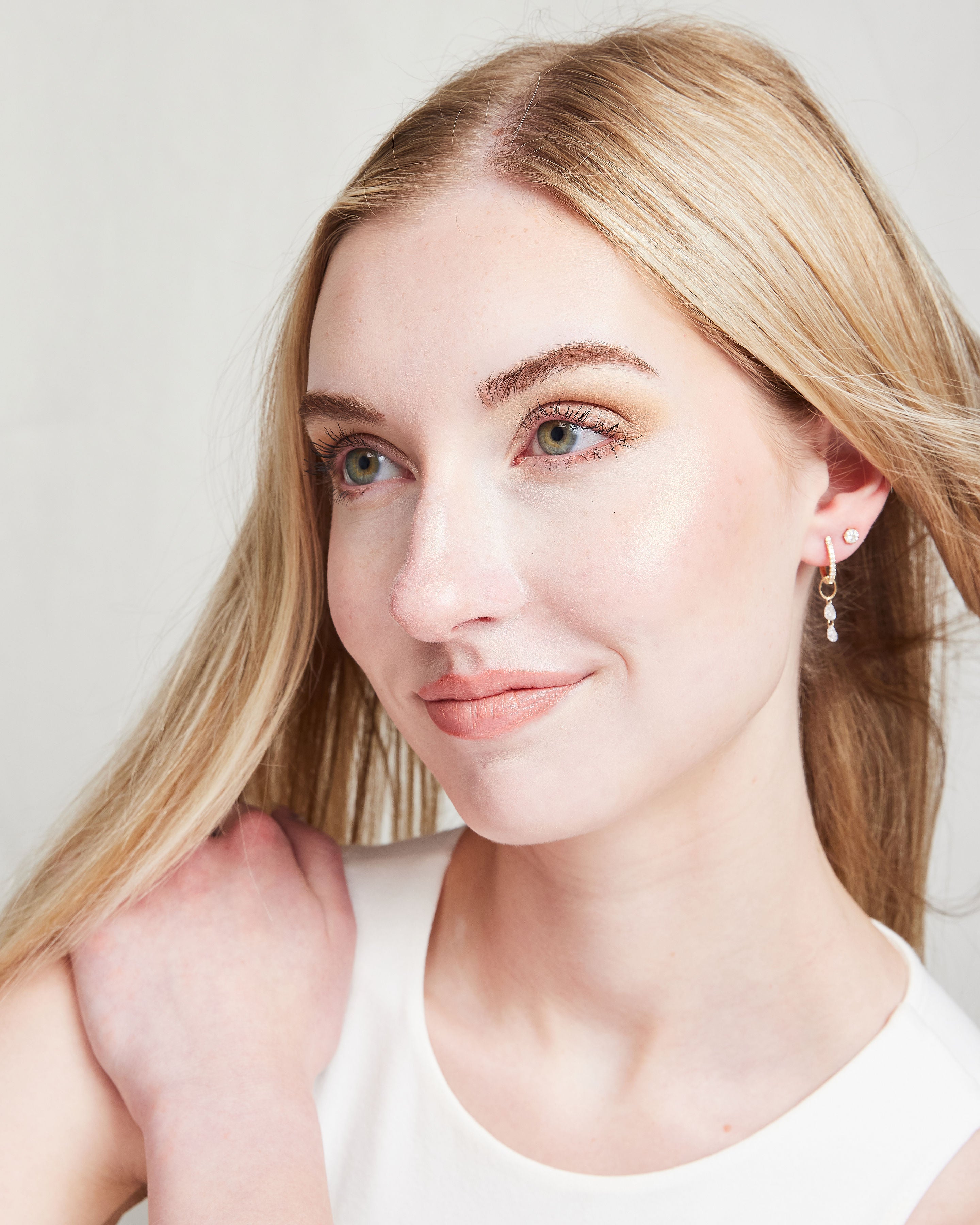 The Linear Hoops with Detachable Drops